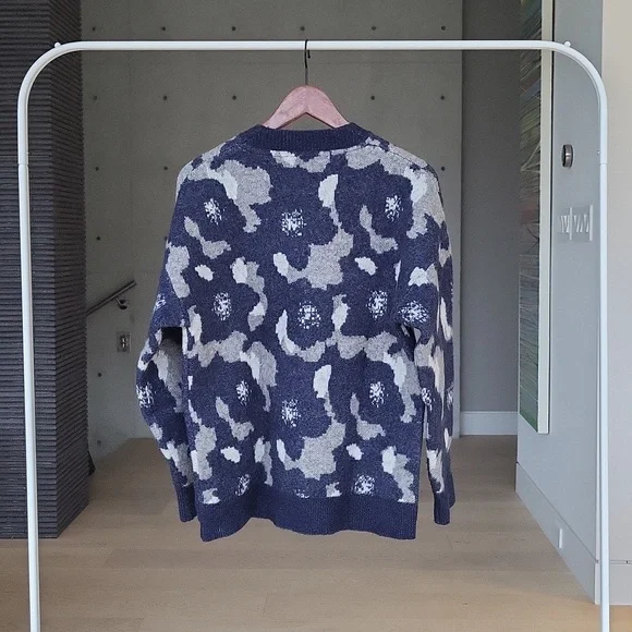 Patterned Sweater - Picture 5 of 5